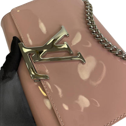 Louis-Vuitton Patent Crossbody in Pink