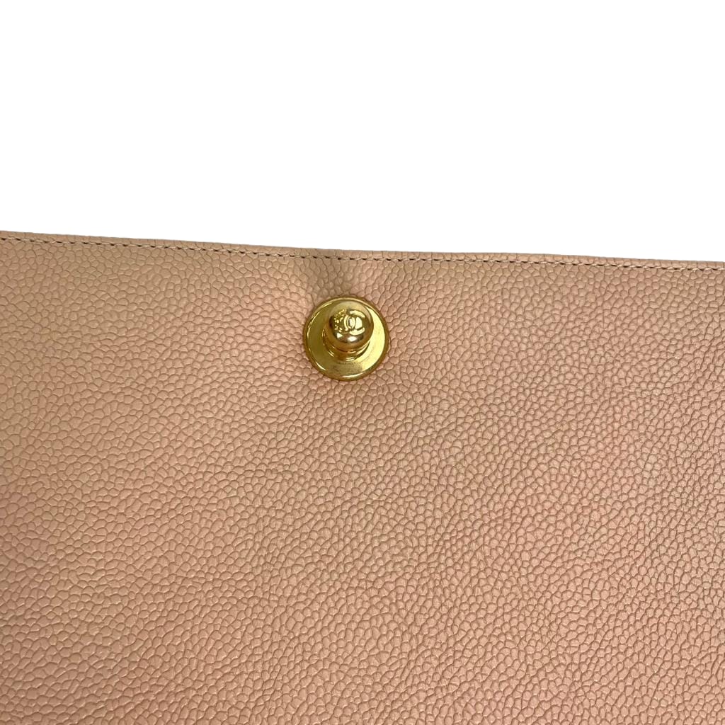 Quilted Caviar New Medium Boy Bag Beige