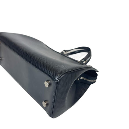 Louis-Vuitton Epi Brea MM in Black with SHW