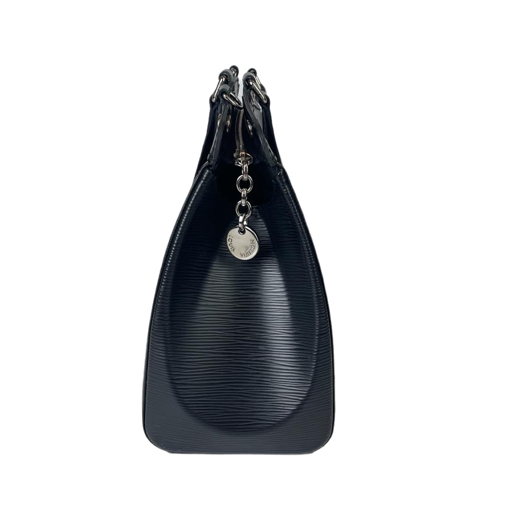 Louis-Vuitton Epi Brea MM in Black with SHW