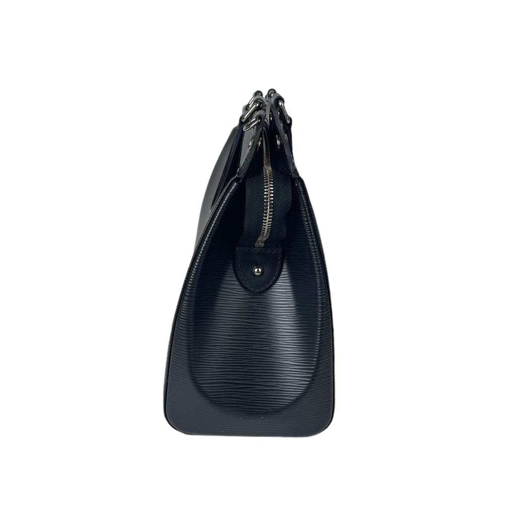 Louis-Vuitton Epi Brea MM in Black with SHW