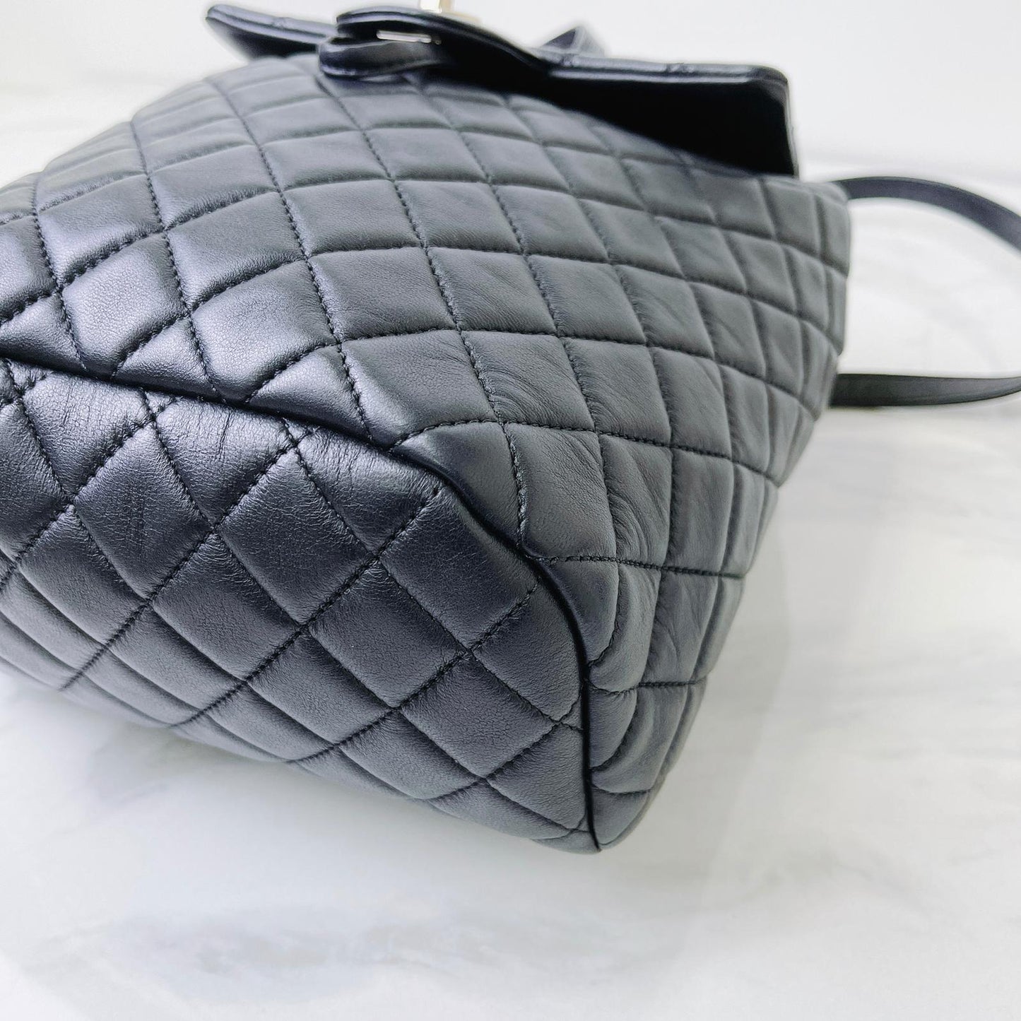 Urban Spirit Lambskin Small Black GHW