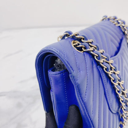 Classic Flap Medium Chevron Lambskin Blue LGHW