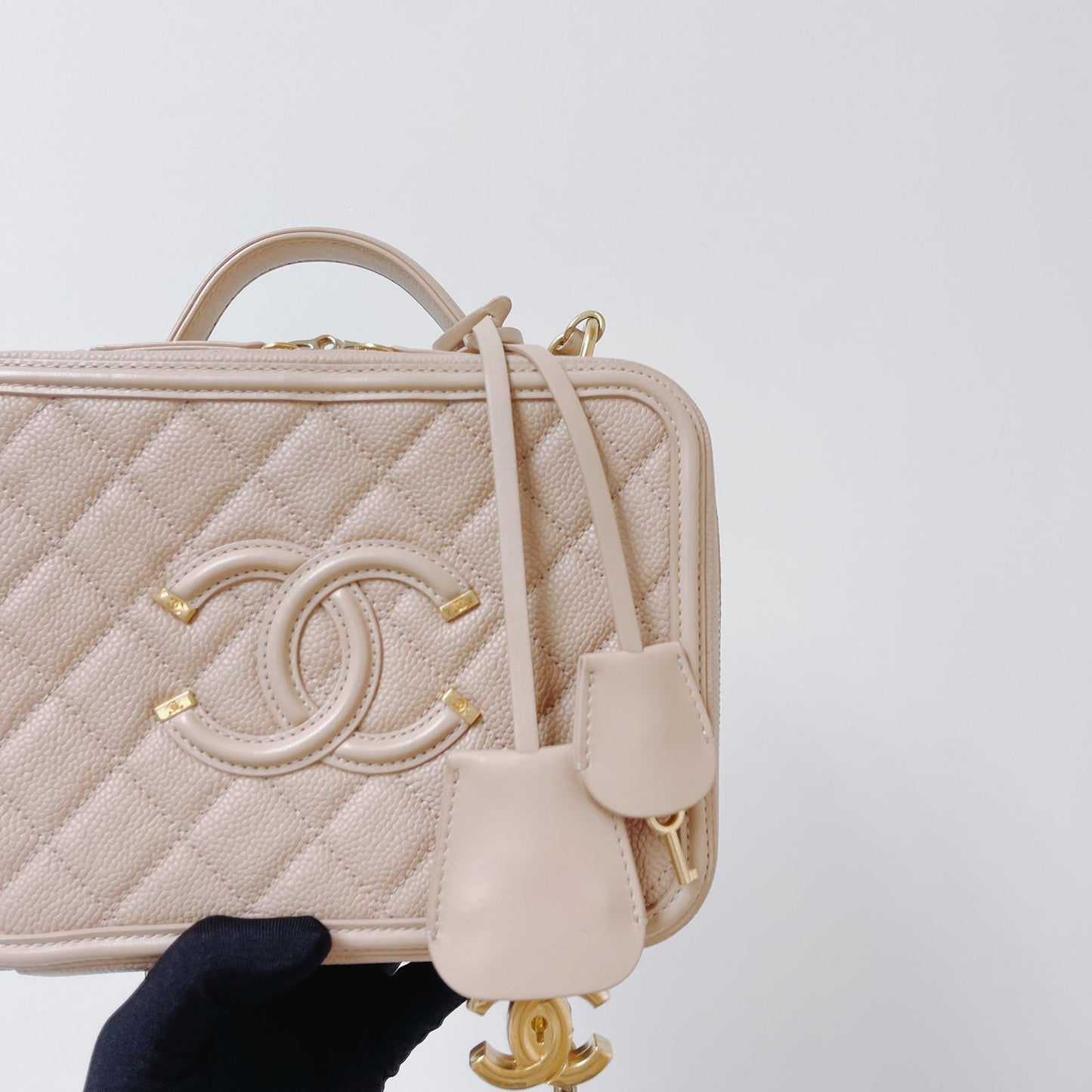 CC Medium Caviar Quilted Vanity Case Beige