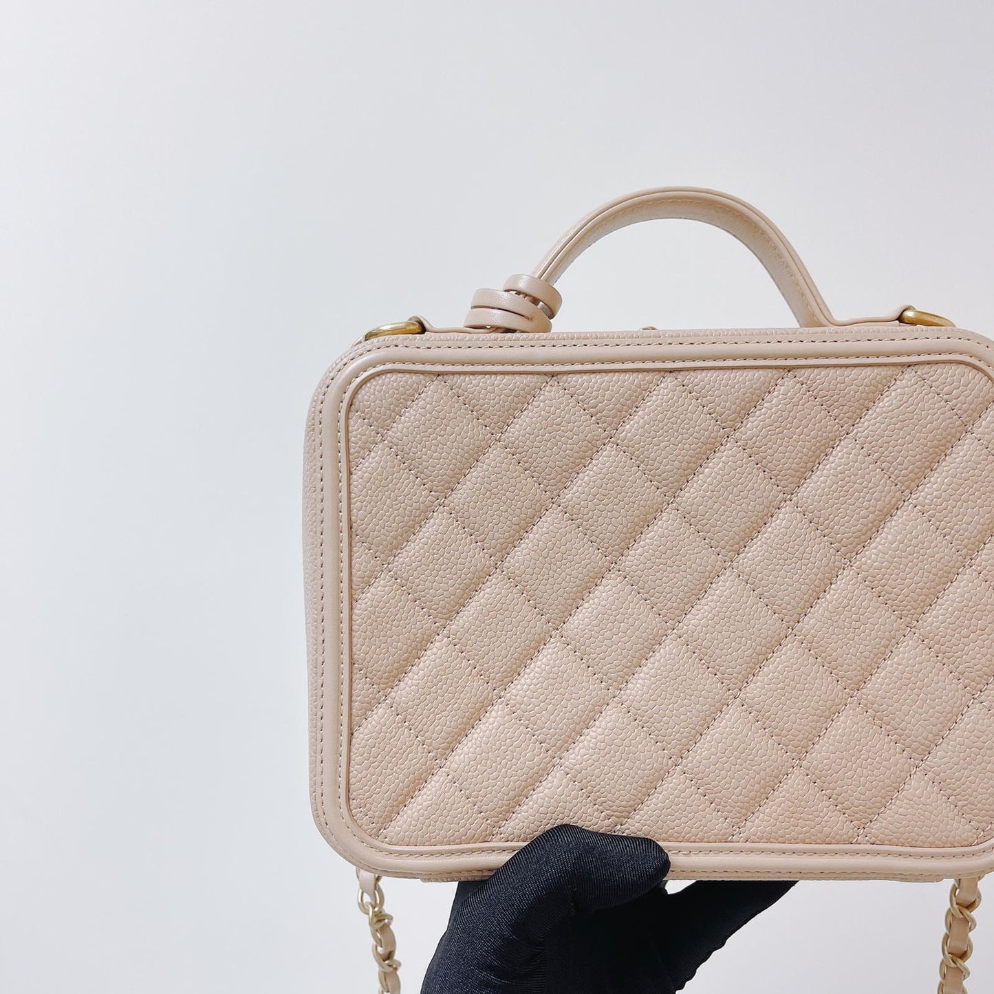 CC Medium Caviar Quilted Vanity Case Beige