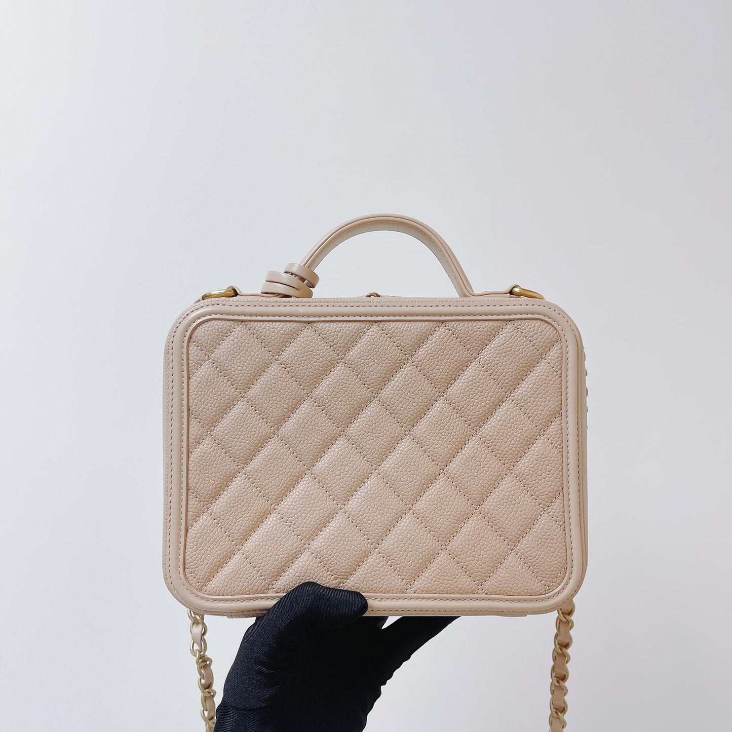 CC Medium Caviar Quilted Vanity Case Beige
