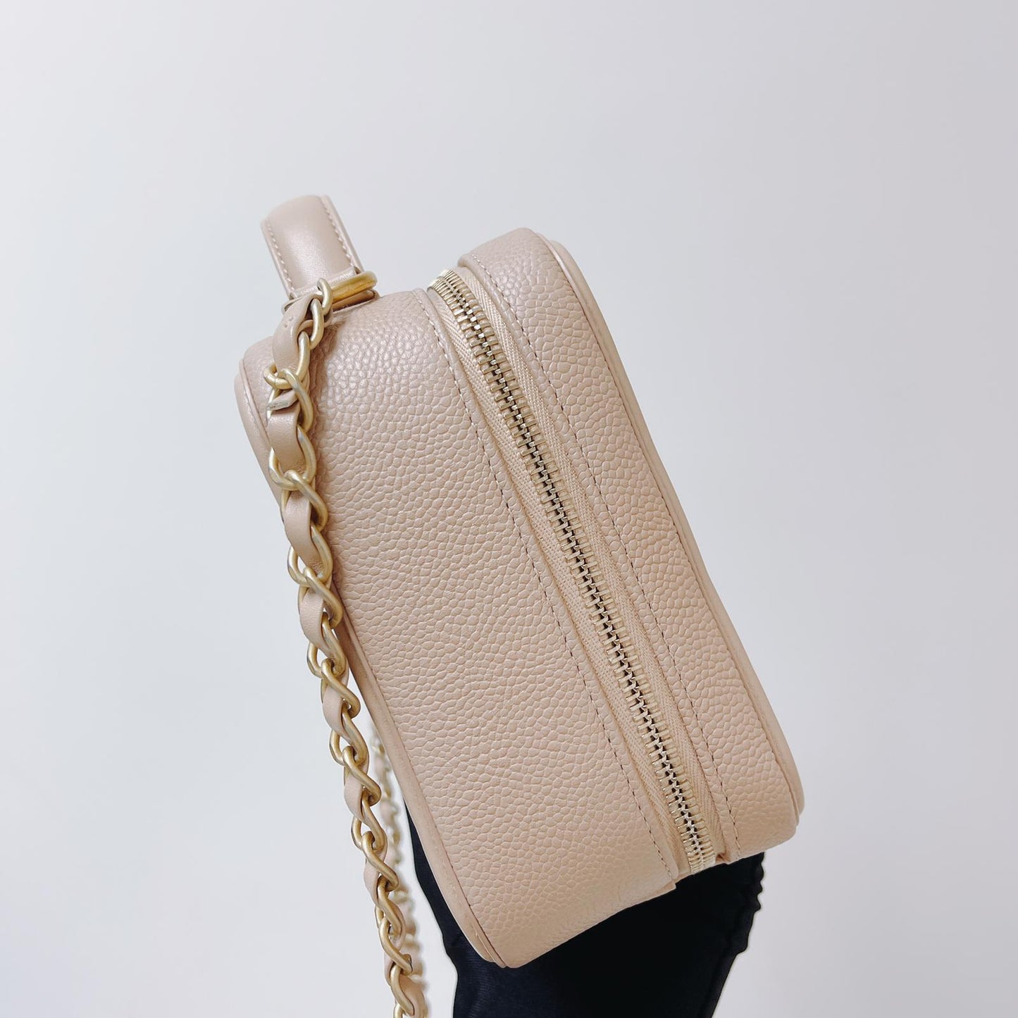 CC Medium Caviar Quilted Vanity Case Beige