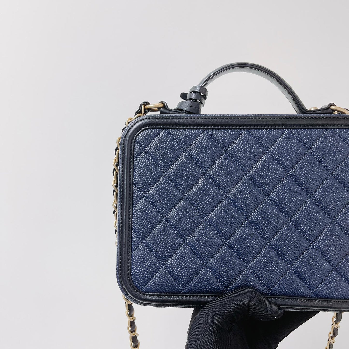 CC Filigree Medium Caviar Quilted Vanity Case Blue/Black