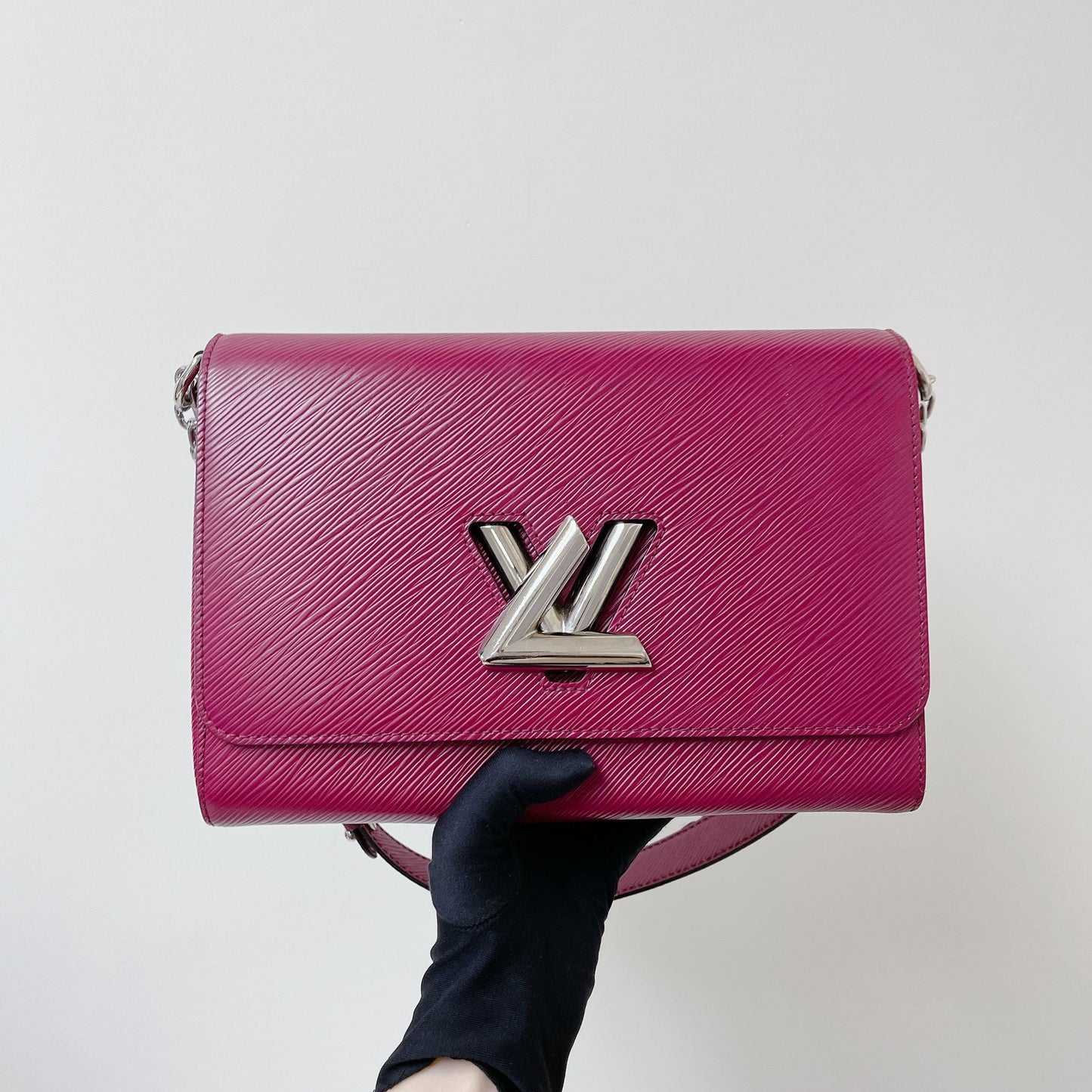 Louis-Vuitton Twist GM Epi Leather Fuchsia SHW