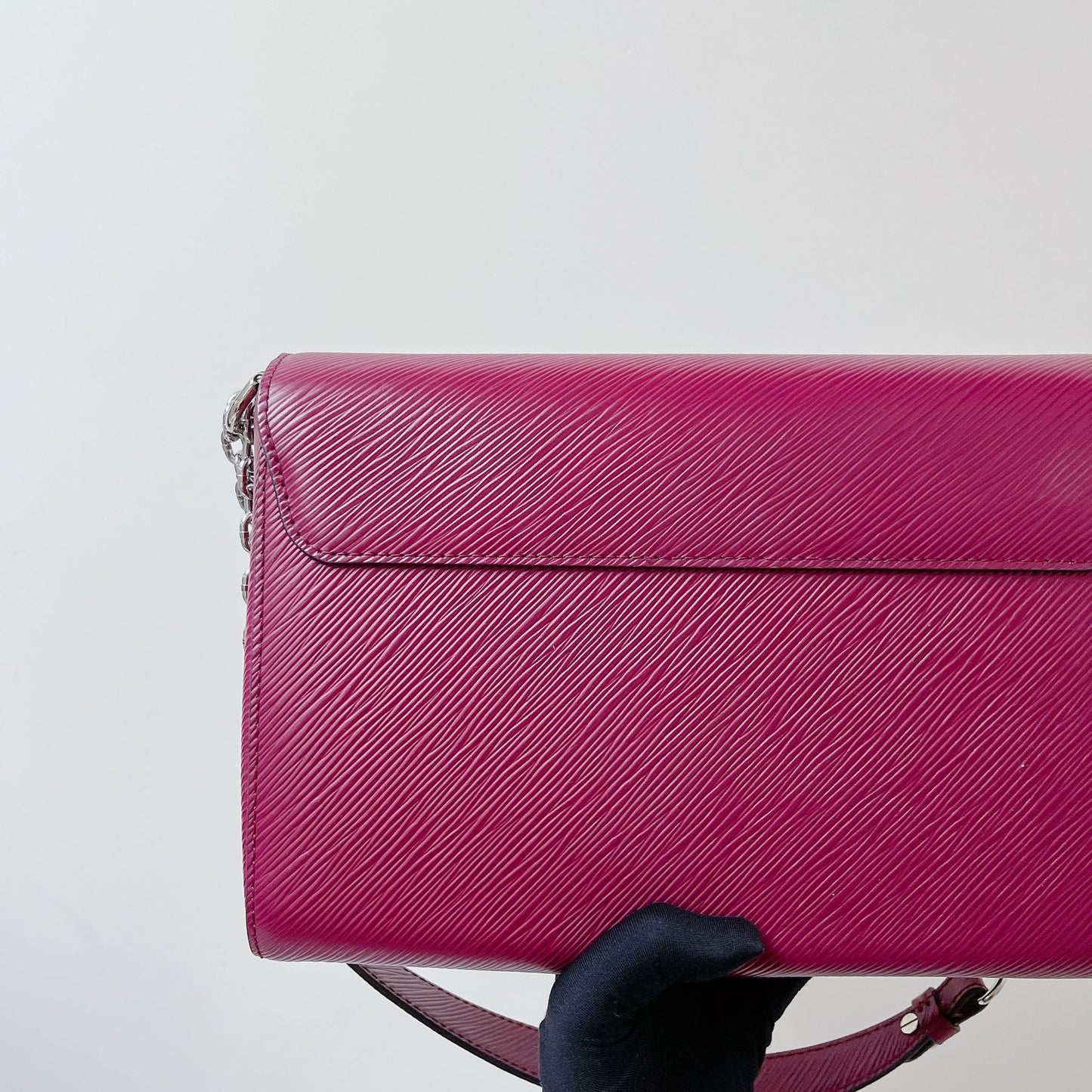Louis-Vuitton Twist GM Epi Leather Fuchsia SHW