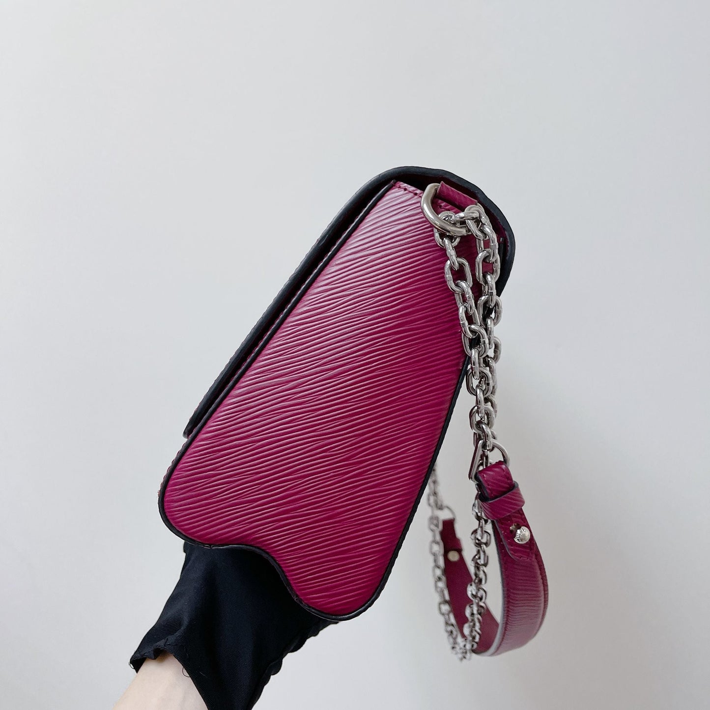 Louis-Vuitton Twist GM Epi Leather Fuchsia SHW