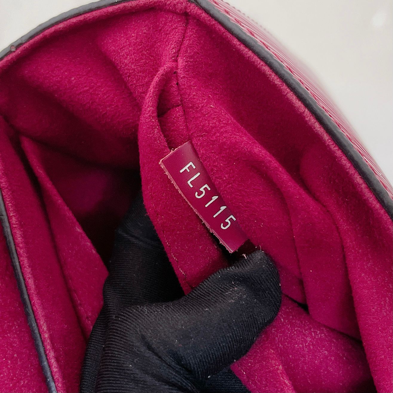 Louis-Vuitton Twist GM Epi Leather Fuchsia SHW