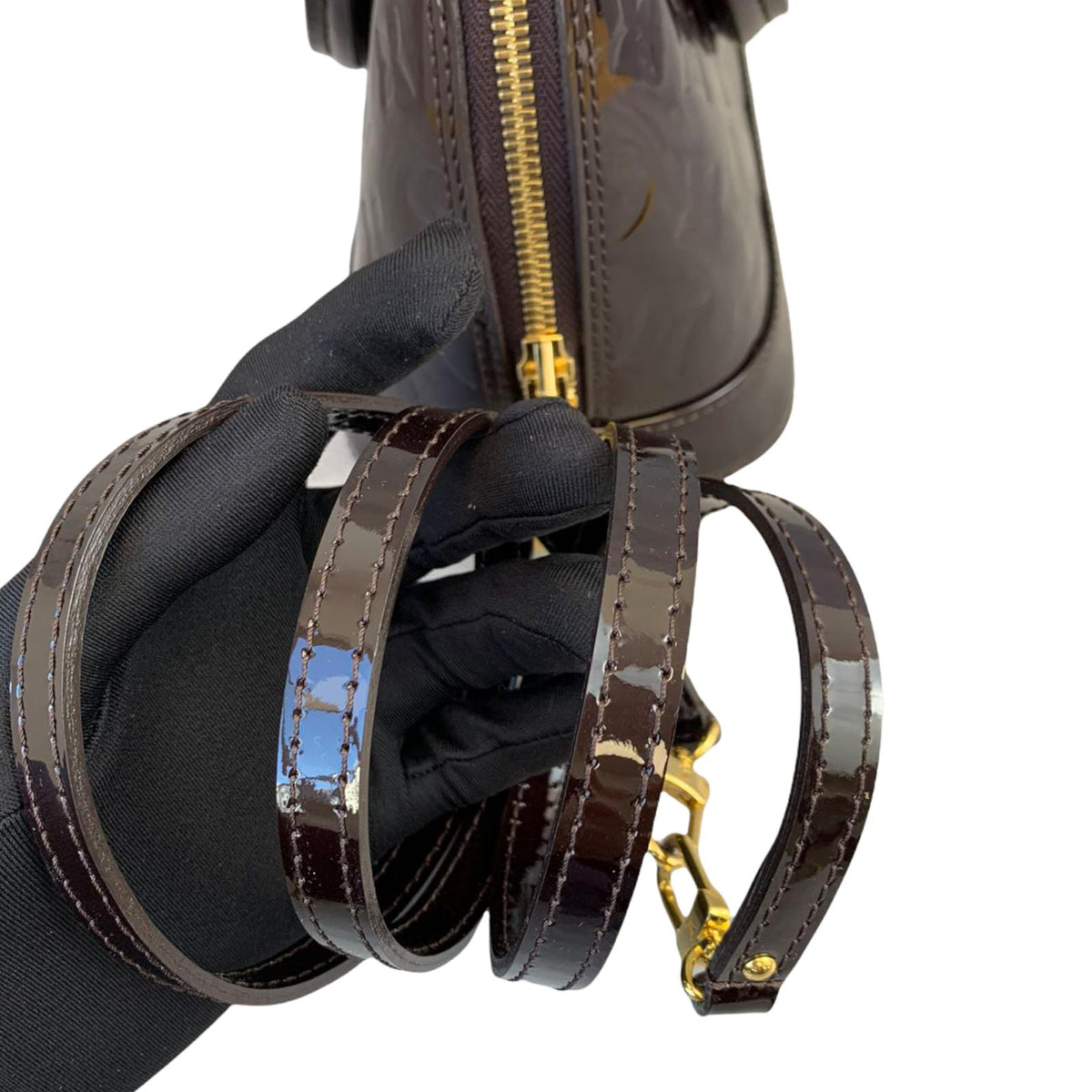 Louis-Vuitton Alma BB Vernis Leather Amarante GHW