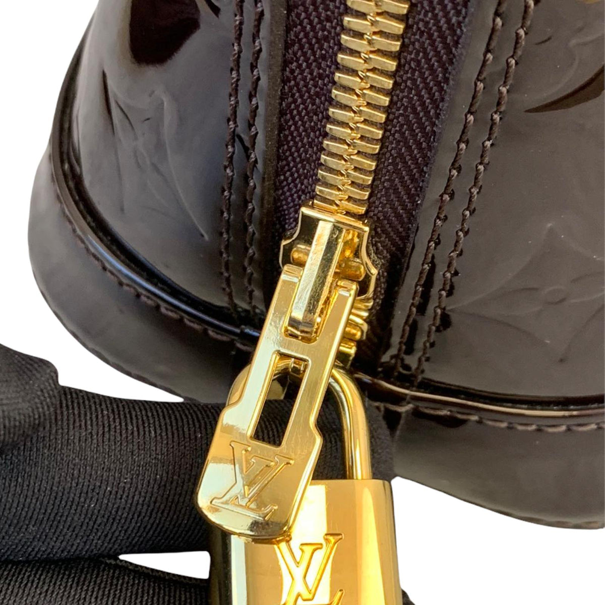 Louis-Vuitton Alma BB Vernis Leather Amarante GHW