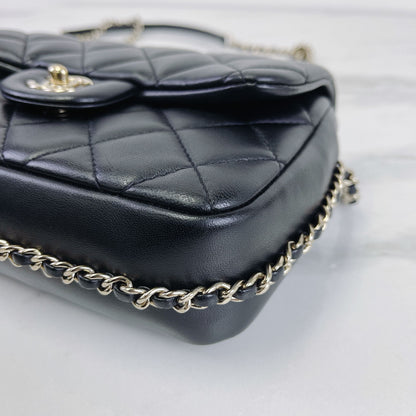 Pearl Logo Chain Small Lambskin Black GHW