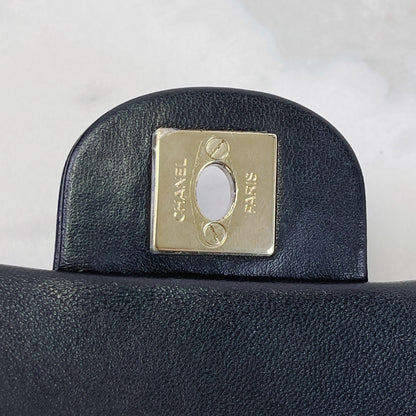 Pearl Logo Chain Small Lambskin Black GHW