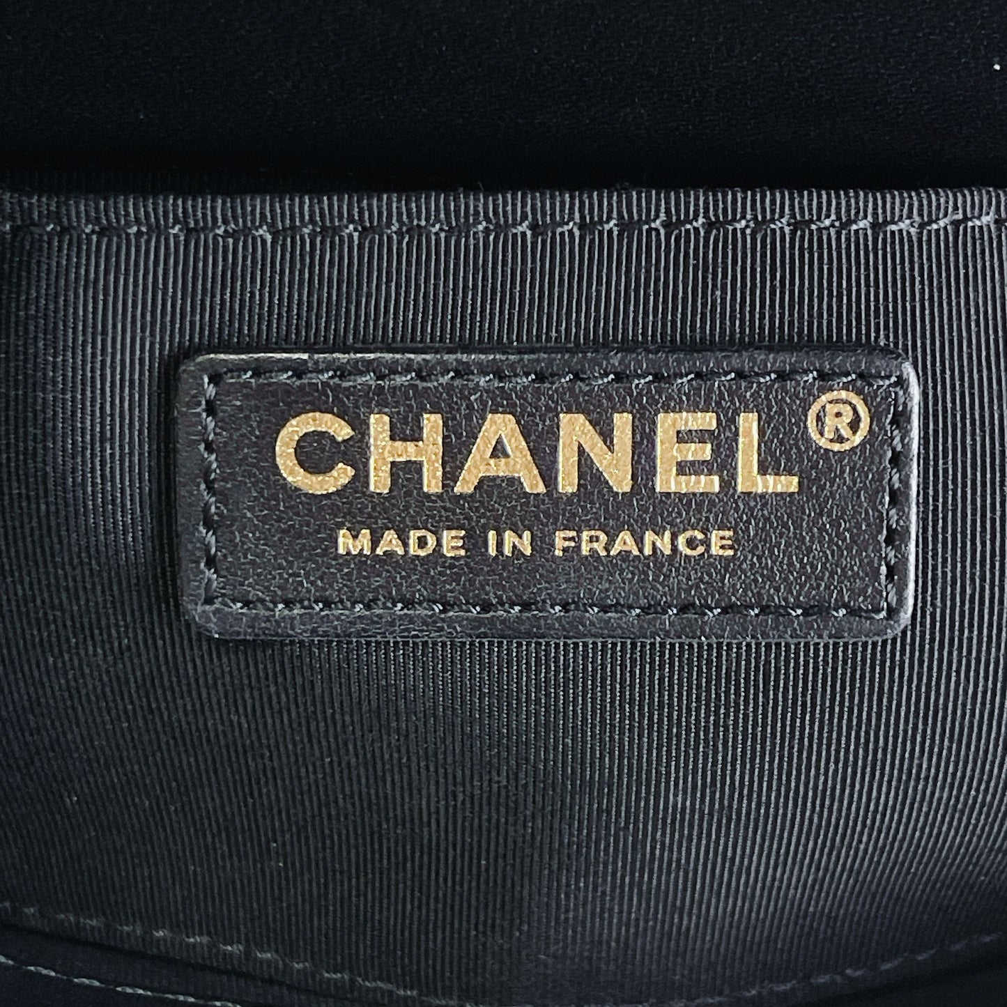 Pearl Logo Chain Small Lambskin Black GHW