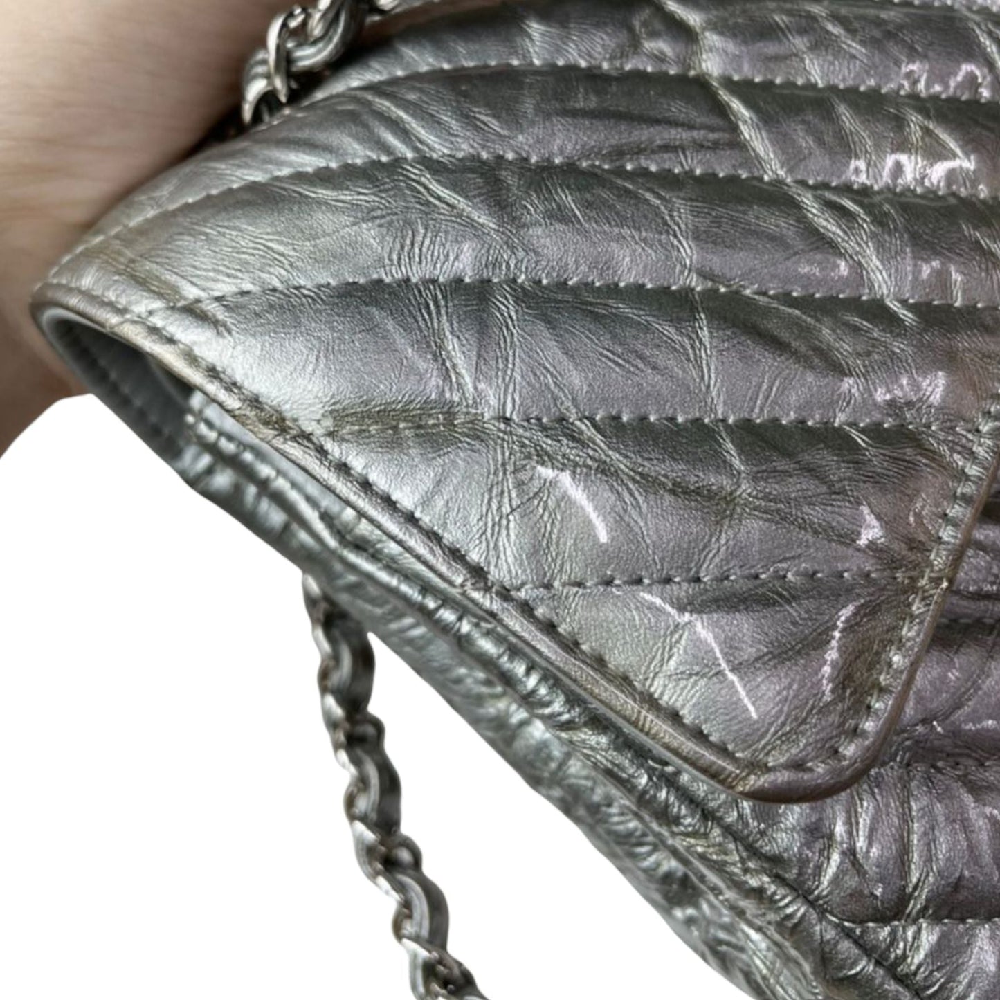 Chevron Double Flap Medium Crumpled Calfskin Silver SHW