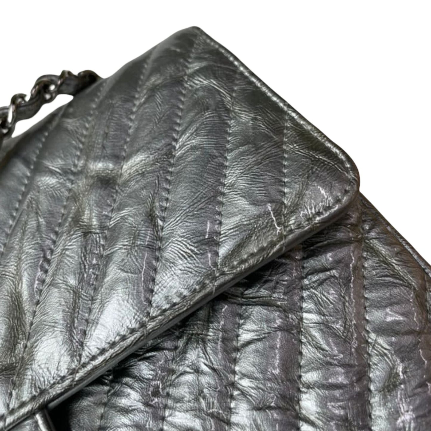 Chevron Double Flap Medium Crumpled Calfskin Silver SHW