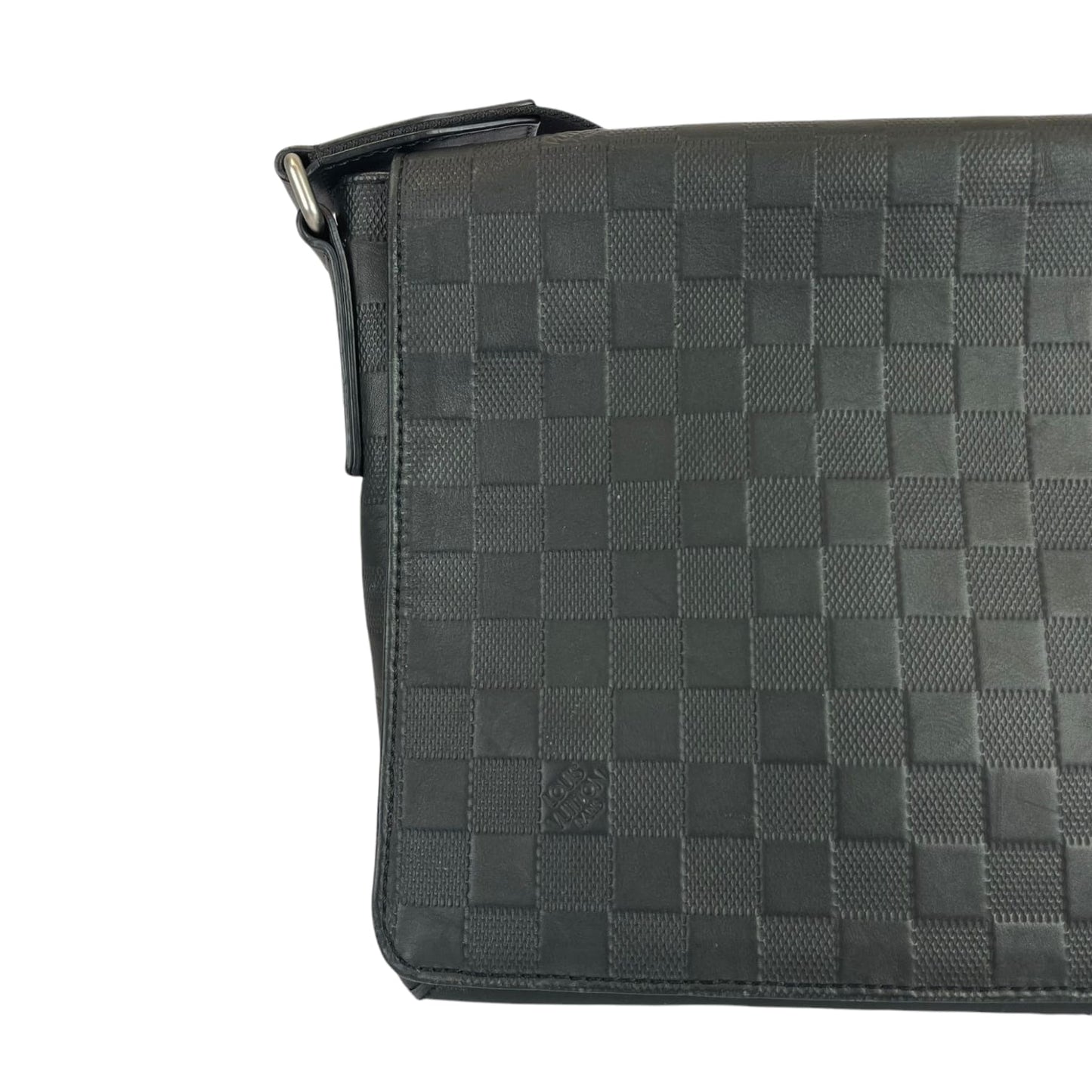 Louis-Vuitton District PM Damier Infini Black SHW