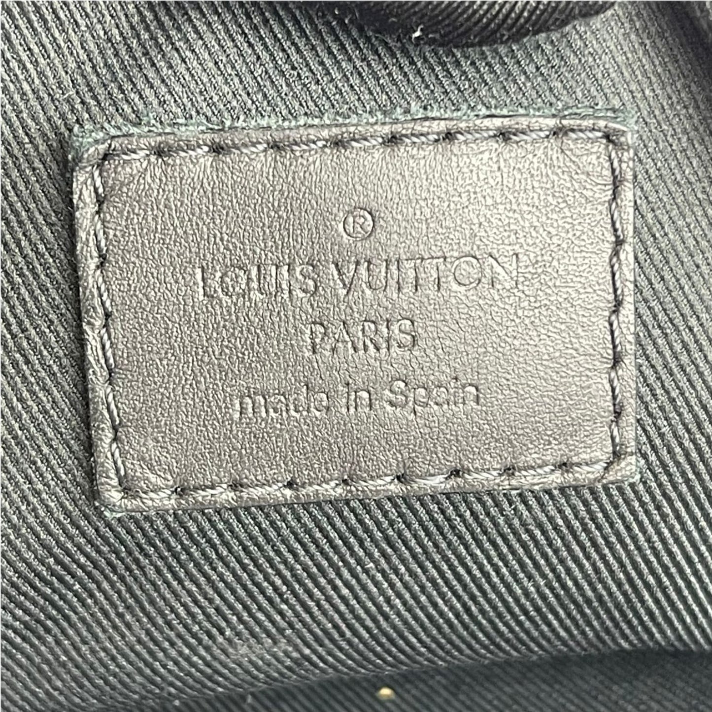 Louis-Vuitton District PM Damier Infini Black SHW