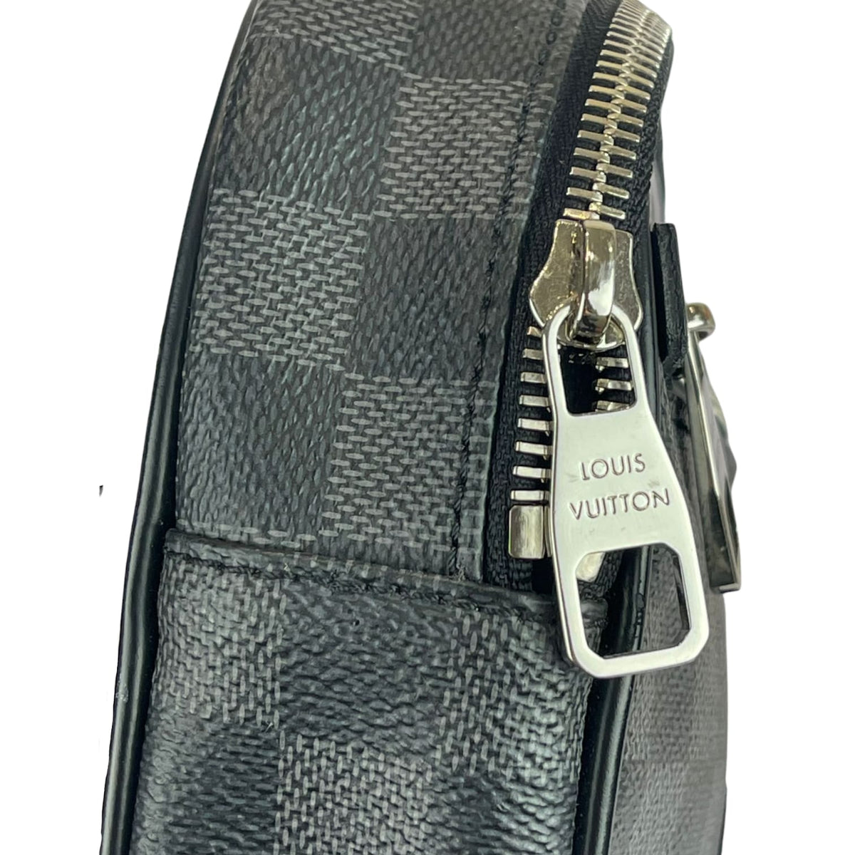 Louis-Vuitton Ambler Damier Graphite SHW