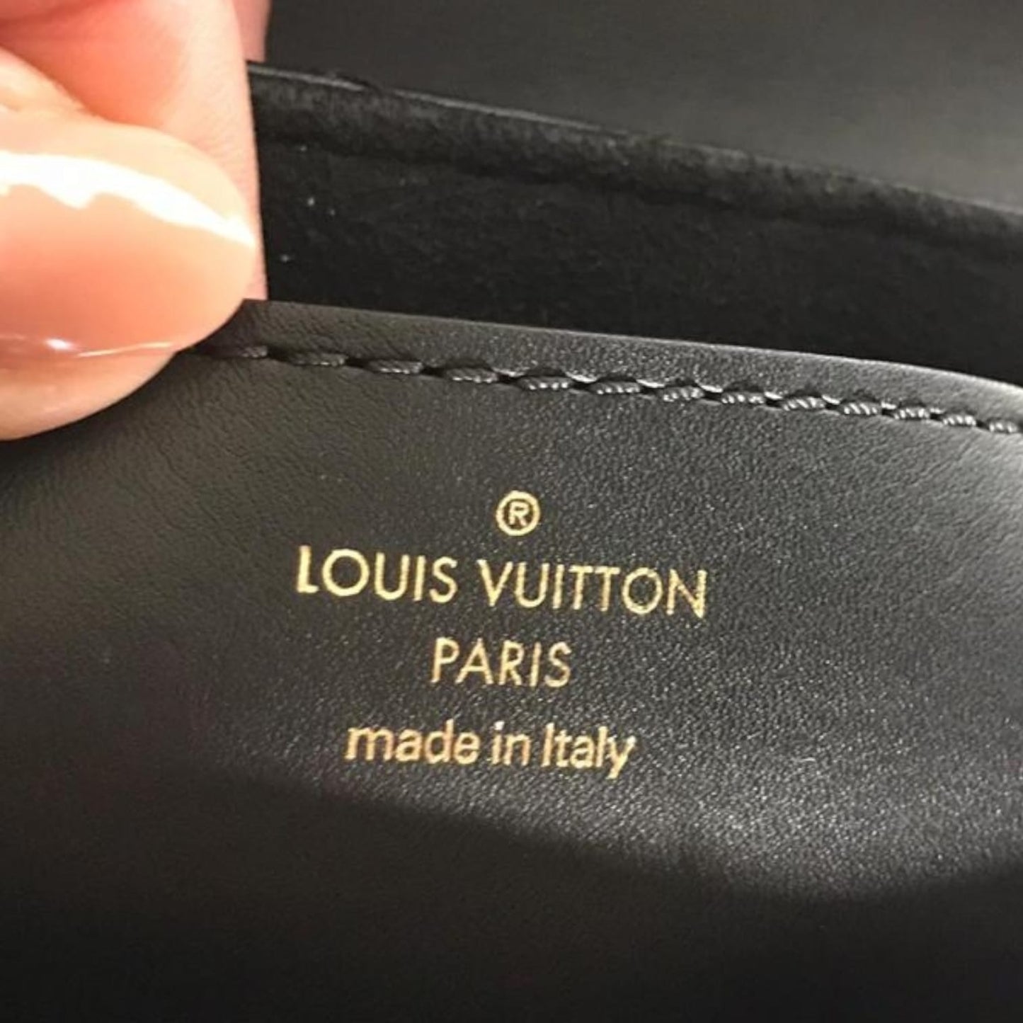 Louis-Vuitton New Wave Multi-Pochette Leather Black GHW