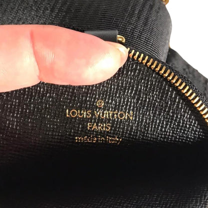 Louis-Vuitton New Wave Multi-Pochette Leather Black GHW