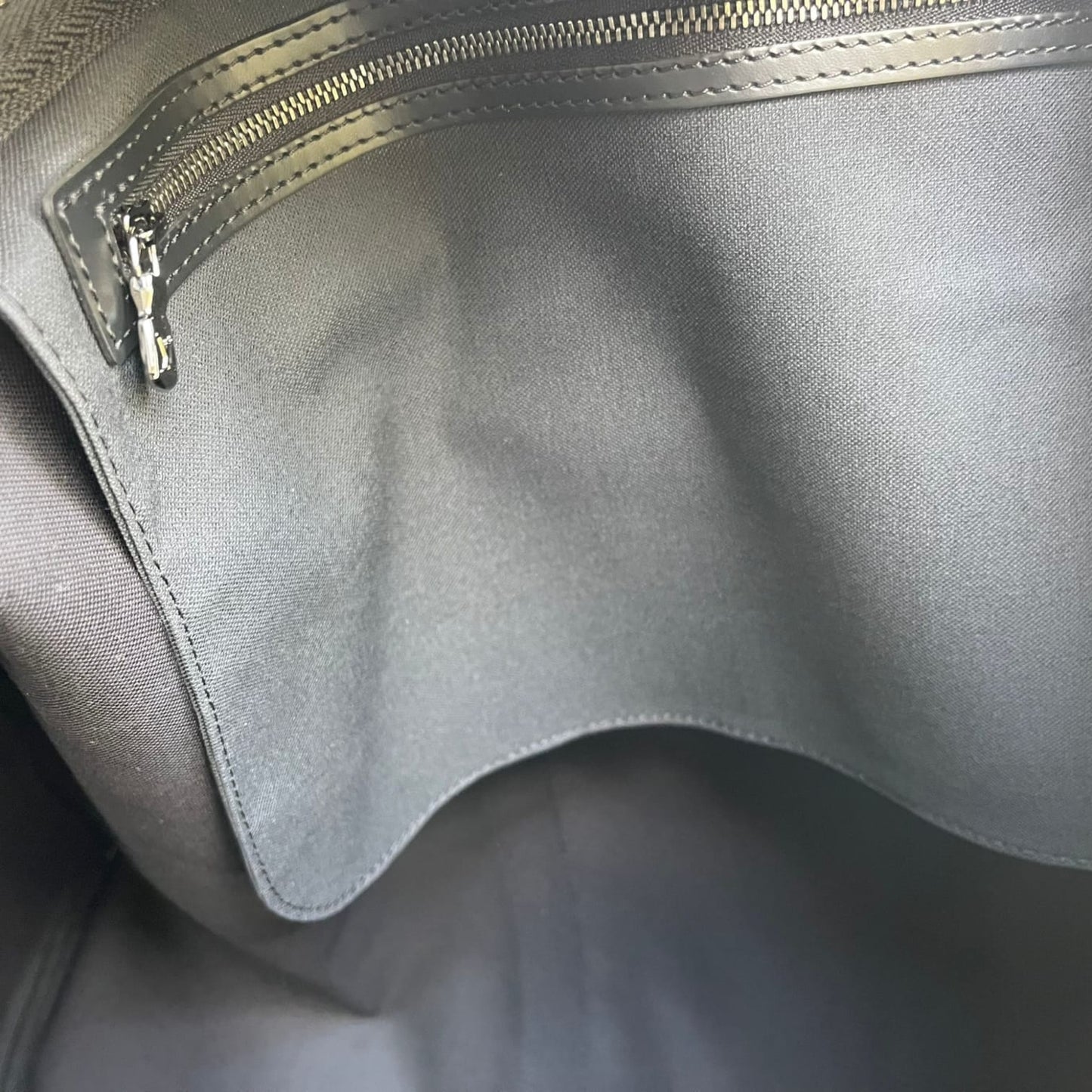 Louis-Vuitton Keepall Bandoulière 55 Monogram Eclipse SHW