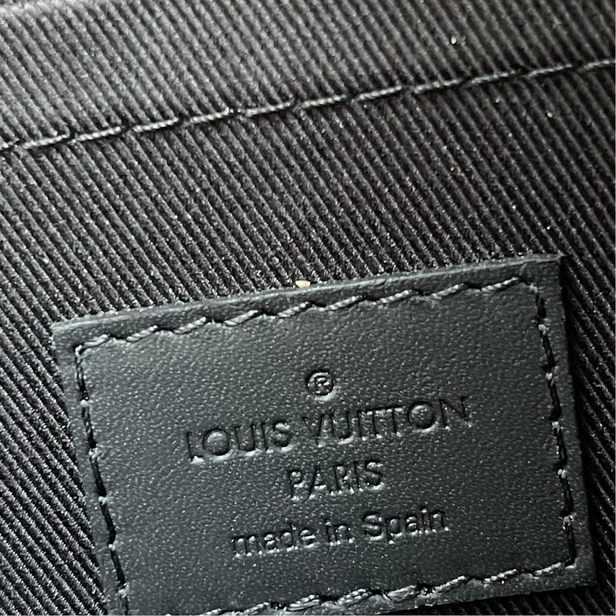 Louis-Vuitton Daily Pouch Empreinte Black BHW