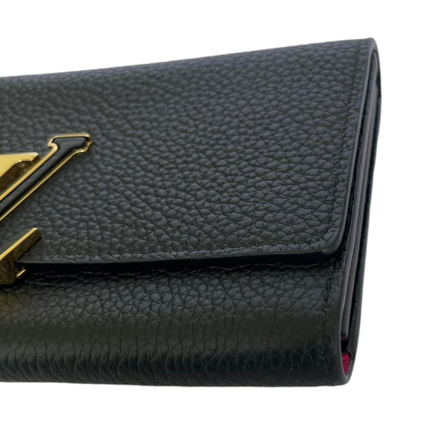 Louis-Vuitton Capucines Wallet Taurillon Black GHW