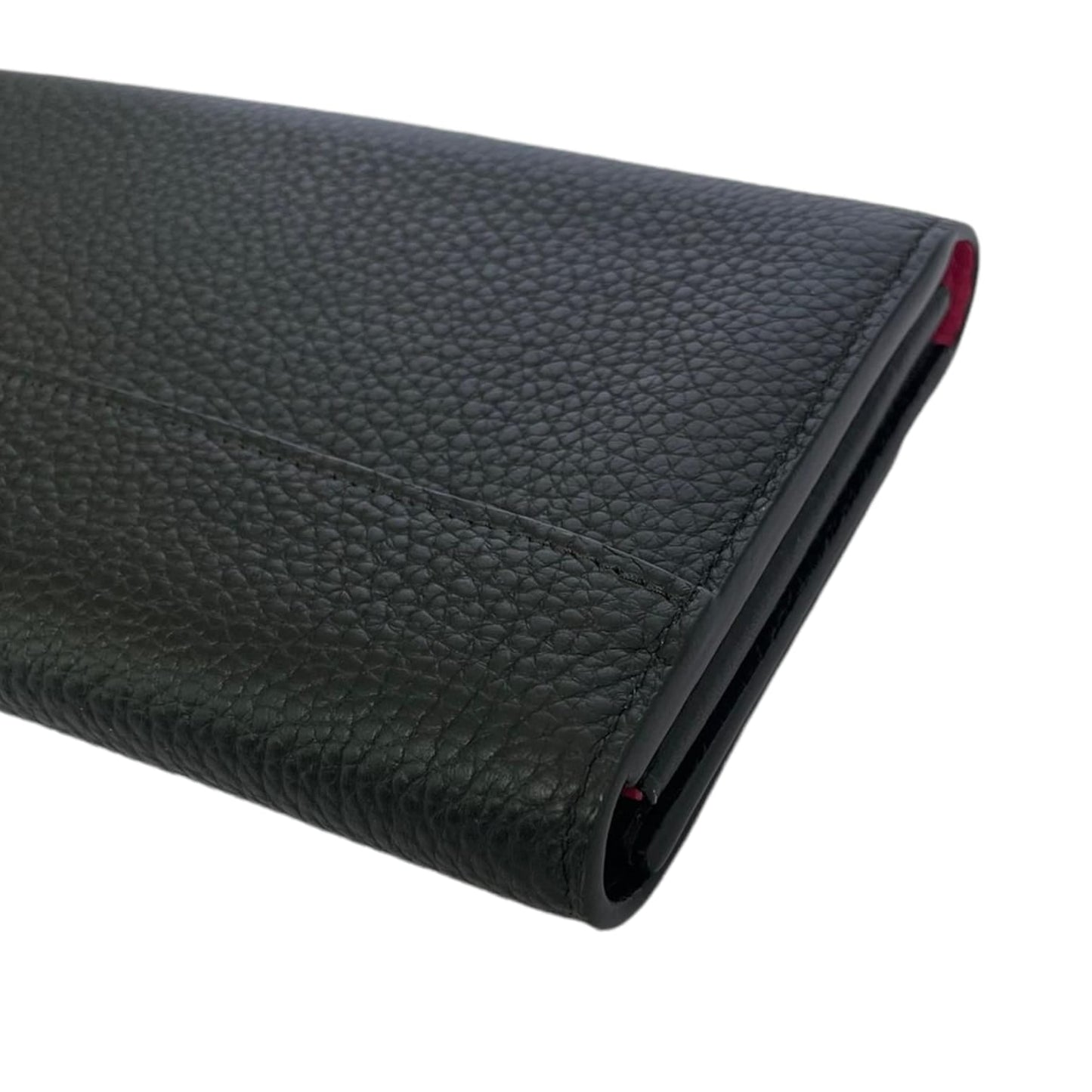 Louis-Vuitton Capucines Wallet Taurillon Black GHW