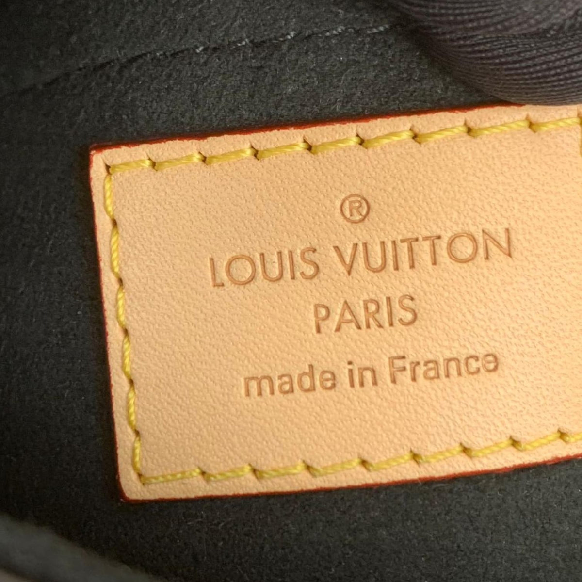 Louis-Vuitton Duffle Bag Monogram Canvas GHW
