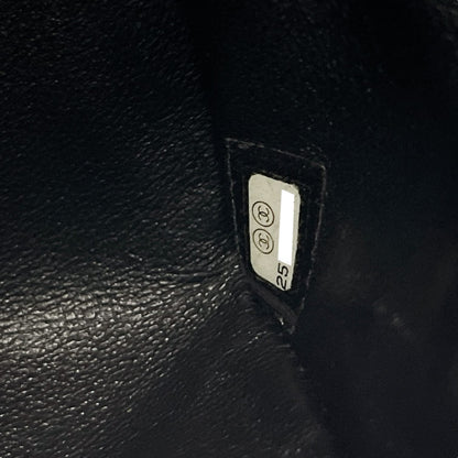 Medium Classic Double Flap Patent Black GHW