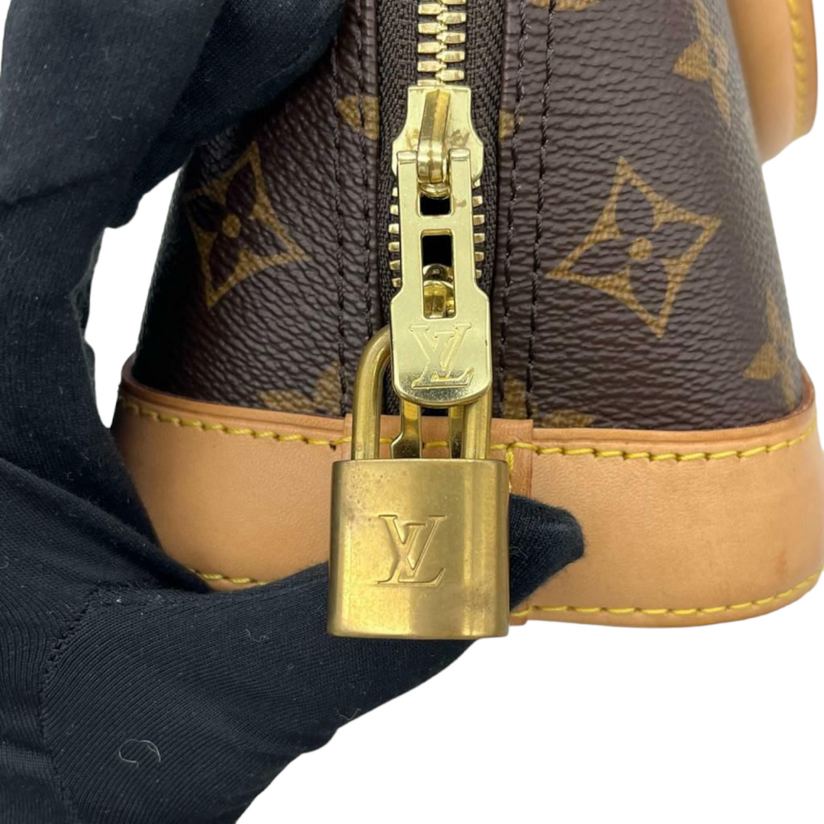 Louis-Vuitton Alma BB Monogram GHW