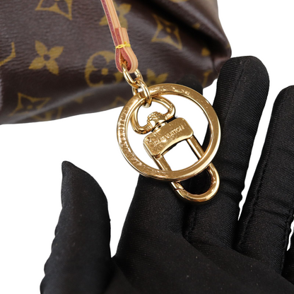 Louis-Vuitton Artsy MM Monogram GHW