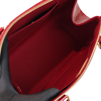 Louis-Vuitton Vernis Sherwood PM Monogram Red GHW