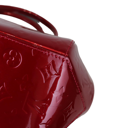 Louis-Vuitton Vernis Sherwood PM Monogram Red GHW