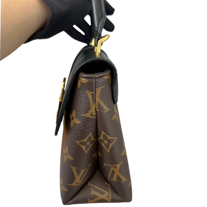 Louis-Vuitton Monogram Locky BB Black GHW