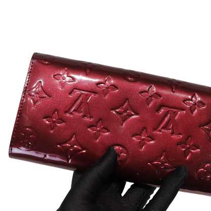 Louis-Vuitton Sarah Wallet Purple Vernis GHW