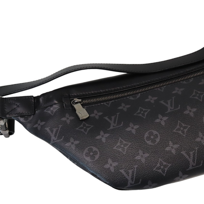 Louis-Vuitton Monogram Discovery Bum Bag