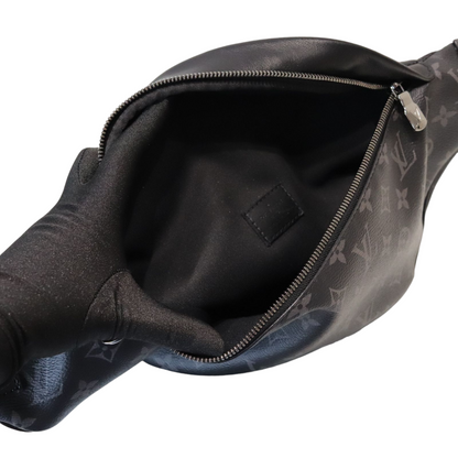 Louis-Vuitton Monogram Discovery Bum Bag