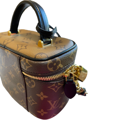 Louis-Vuitton Reverse Monogram Vanity GHW