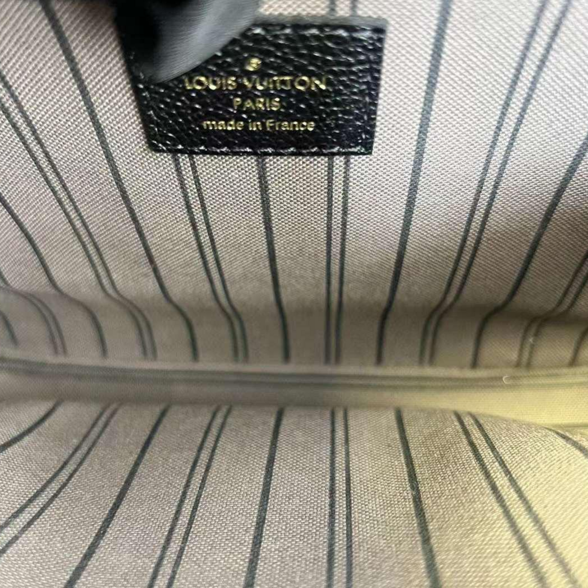Louis-Vuitton Empreinte Pochette Metis Black GHW