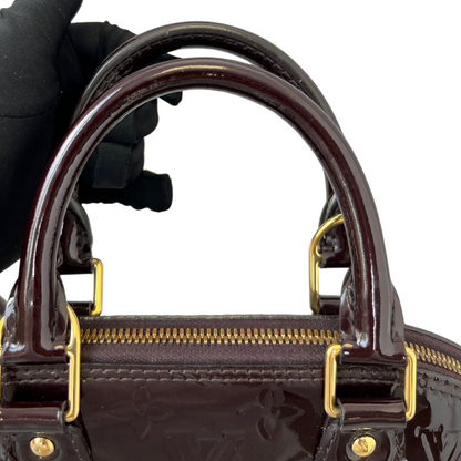 Louis-Vuitton Vernis Alma BB Amarante GHW