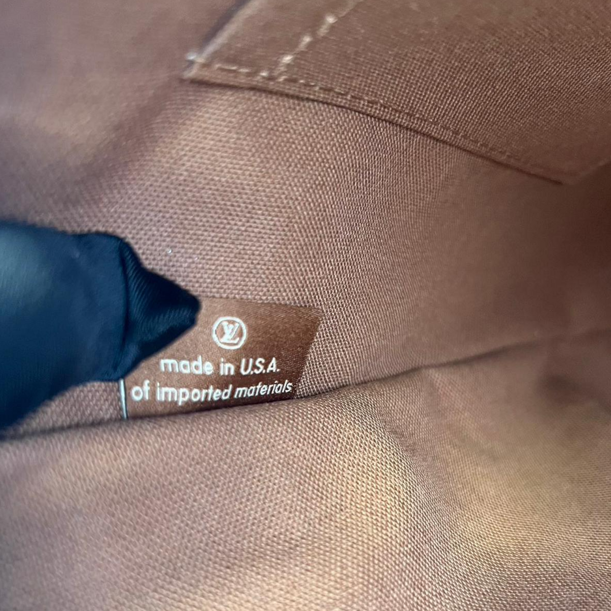 Louis-Vuitton Monogram Totally MM GHW