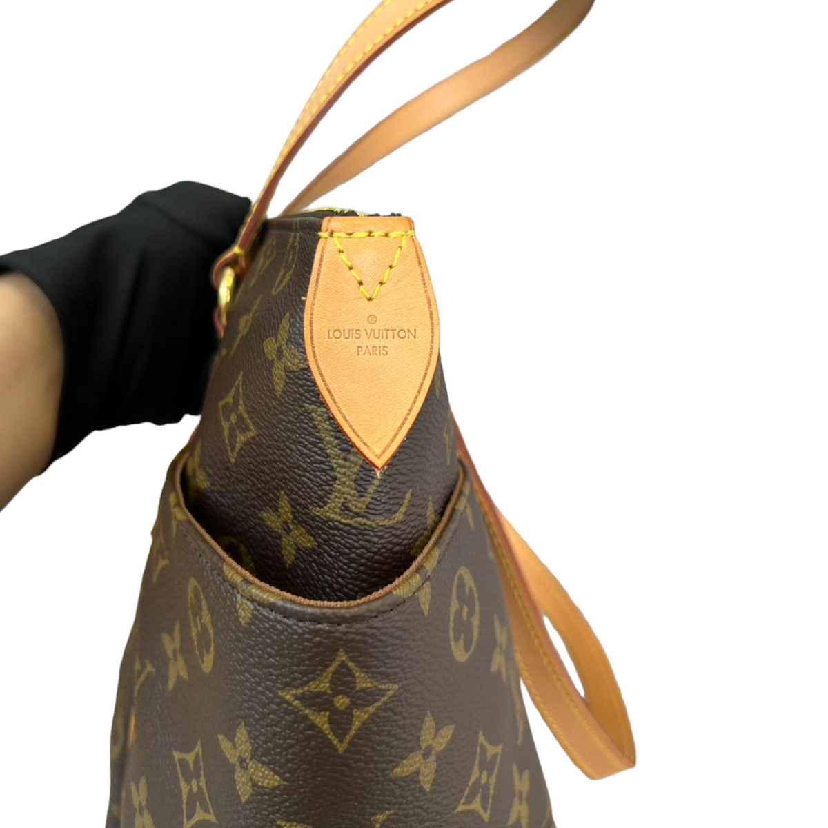 Louis-Vuitton Monogram Totally MM GHW