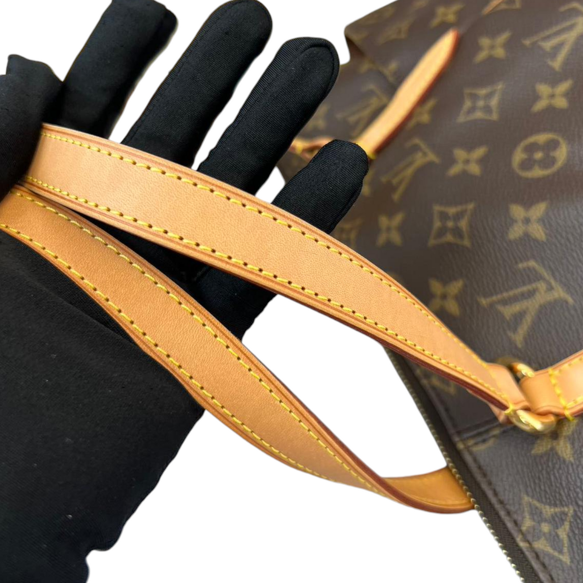 Louis-Vuitton Monogram Totally MM GHW