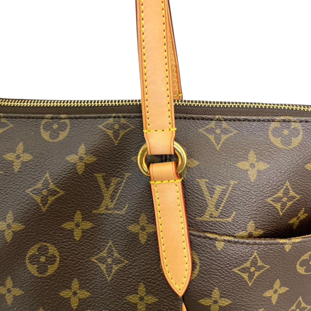 Louis-Vuitton Monogram Totally MM GHW