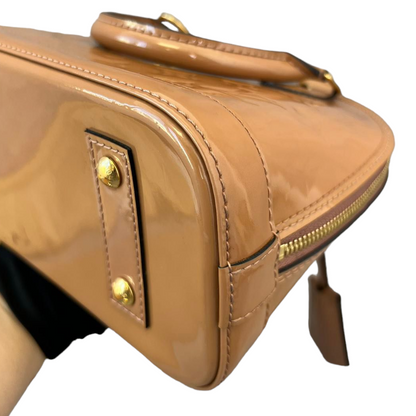 Louis-Vuitton Vernis Alma BB Brown GHW